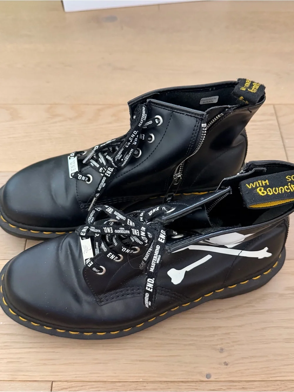 Dr. Martens 1460 Boots Mens Size 10 Mastermind Skull World Anniversary